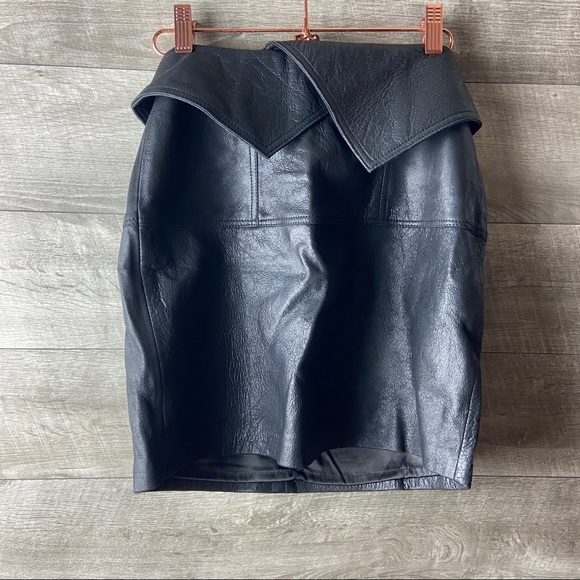 Sold!Chrissy Teigen X revolve Grayson leather skirt - Picture 4 of 7